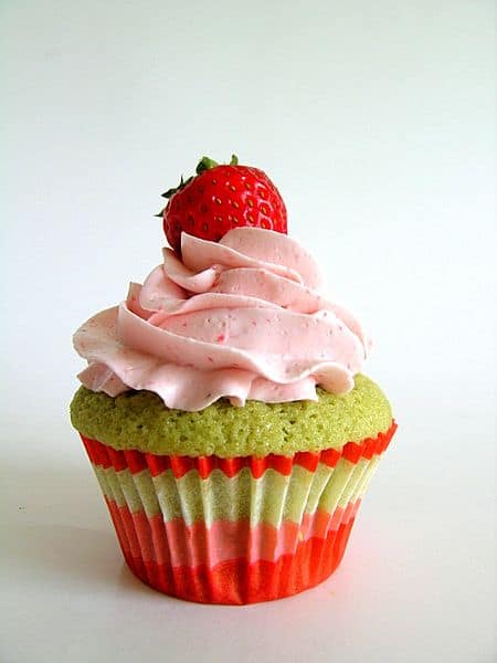 Matcha strawberry cupcake recipe