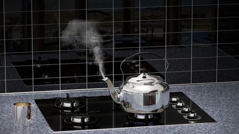 How To Use A Tea Kettle Correctly (Avoid These Common