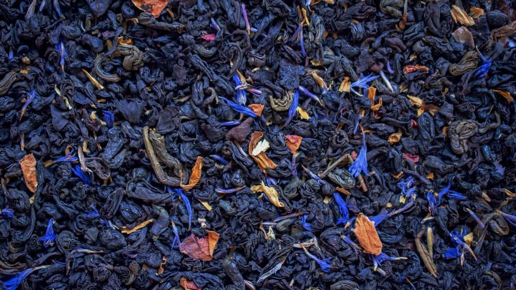 tea leaves with additives
